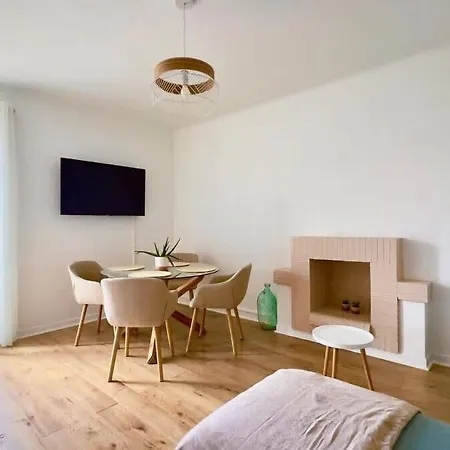 T2 Avec Balcon Au Coeur De - Clim & Wifi * أجاكسيو