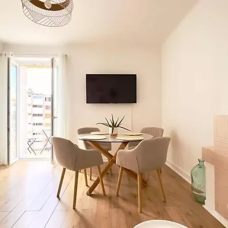 Casamea - T2, Balcon, Clim, Wifi, Centre Apartman *