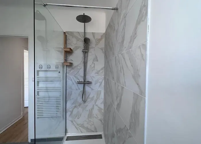 T2 Avec Balcon Au Coeur De - Clim & Wifi Ajaccio (Corsica)